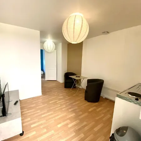 Bienvenue Chez Vous, Deplacement Pro 3* Mondeville (Calvados)