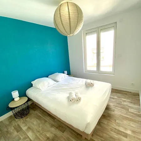 Bienvenue Chez Vous, Deplacement Pro 3*