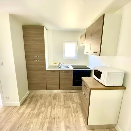 Bienvenue Chez Vous, Deplacement Pro Hotel apartamentowy Mondeville (Calvados)