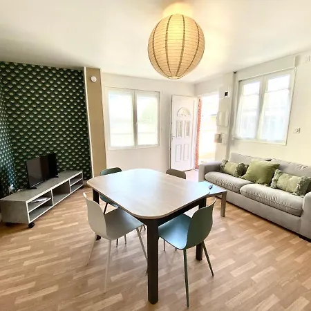 Hotel apartamentowy Bienvenue Chez Vous, Deplacement Pro Mondeville (Calvados)