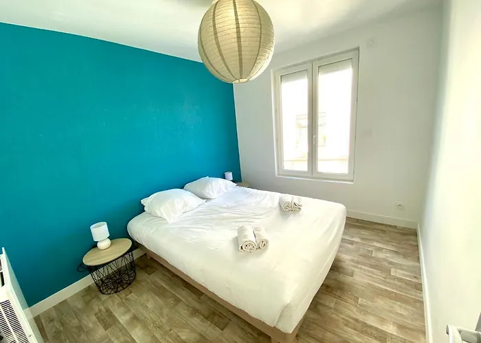 Bienvenue Chez Vous, Deplacement Pro 3*