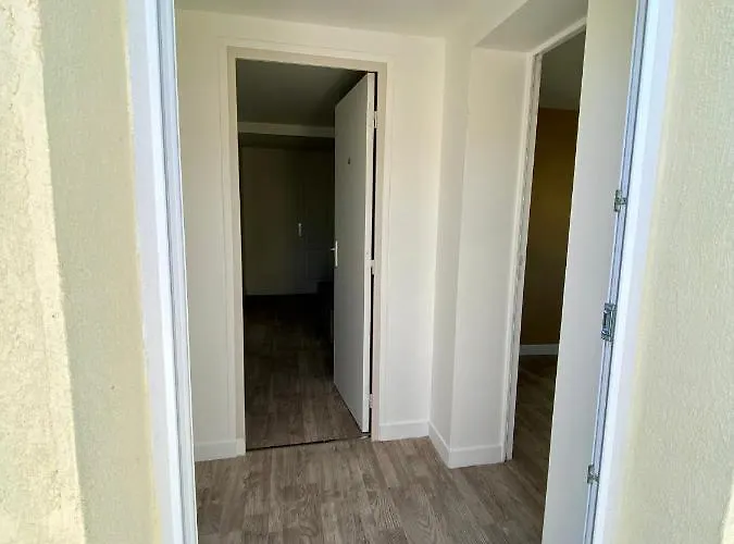 Bienvenue Chez Vous, Deplacement Pro 3* Mondeville (Calvados)